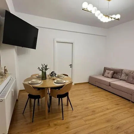 Apartment Beautiful With 2 Beds