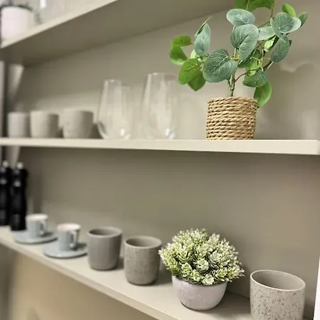 Apartment Beautiful With 2 Beds *