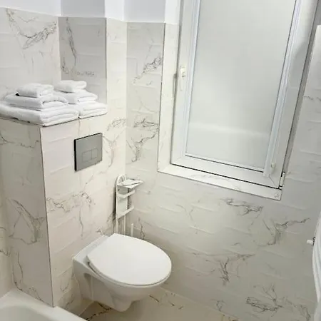 Apartment Beautiful With 2 Beds