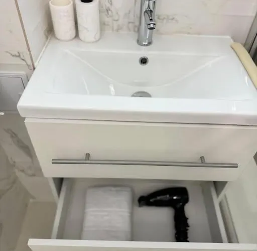 Apartament Beautiful With 2 Beds Bukareszt