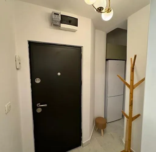 Beautiful With 2 Beds Apartament